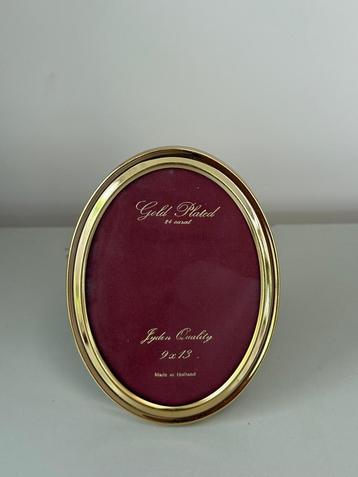 Antiek vintage gold plated bladgouden fotolijstje ovaal beschikbaar voor biedingen