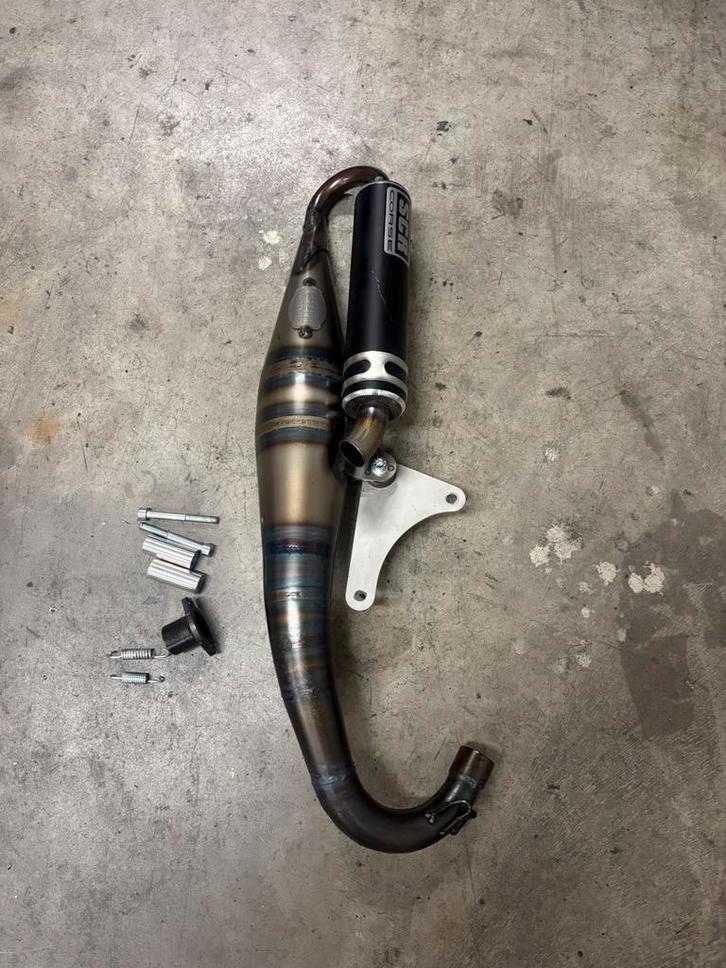 Scr corse uitlaat piaggio 2 takt 70cc, Fietsen en Brommers, Brommers | Tuning en Styling, Zo goed als nieuw, Ophalen of Verzenden