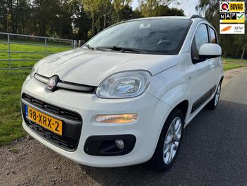 Fiat Panda 0.9 TwinAir Lounge zeer netjes, navigatie beschikbaar voor biedingen
