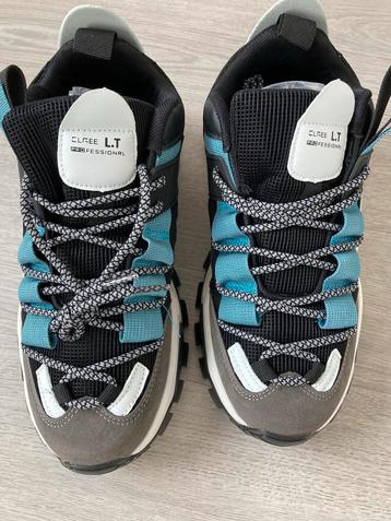 Nieuwe schoenen - Maat 40 - Heerlijk voetbed! beschikbaar voor biedingen