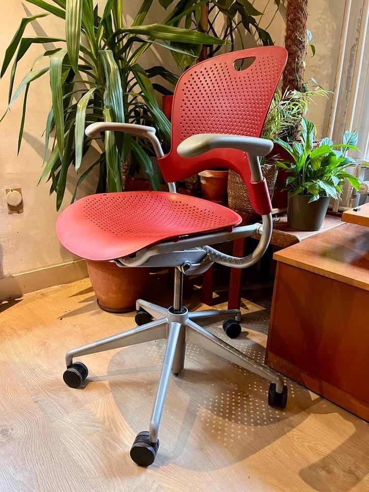 Herman Miller Caper bureaustoel – ergonomisch design, rood, Huis en Inrichting, Bureaustoelen, Gebruikt, Bureaustoel, Rood, Ergonomisch