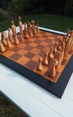 Schaakspel met handgemaakte schaakstukken - unica, Ophalen of Verzenden, Minder dan 500 stukjes, Zo goed als nieuw, Schaken