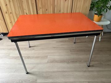 Retro tafel, uitklapbaar beschikbaar voor biedingen