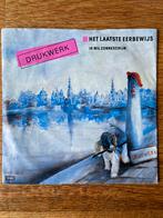 Vinyl single, 1985, Drukwerk - Het laatste eerbewijs, Cd's en Dvd's, Vinyl Singles, Ophalen, Zo goed als nieuw, Nederlandstalig