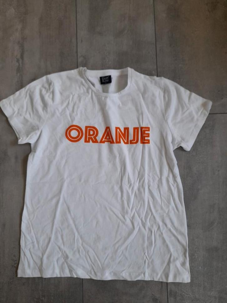 Nieuw dames t-shirt met oranje print maat m, Kleding | Dames, T-shirts, Nieuw, Oranje, Korte mouw, Ophalen of Verzenden