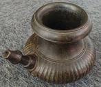 Zuid-India, bronzen gendi met schenktuit 18 eeuw, Ophalen of Verzenden, Brons