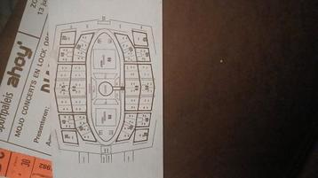 2 x diana ross 1982 voor de verzamelaar  fan beschikbaar voor biedingen
