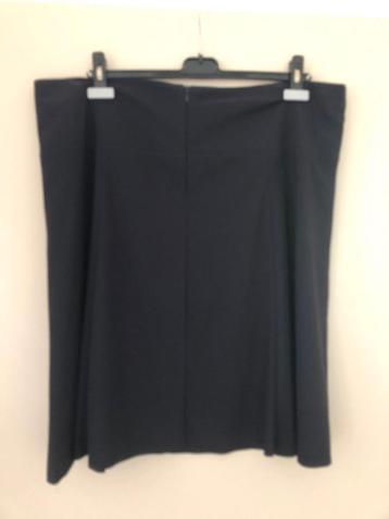 Bettty Barclay nieuwe donkerblauwe rok maat 46 taille 102cm  beschikbaar voor biedingen