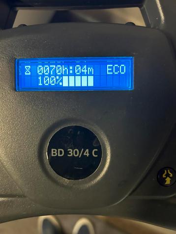 SCHROBZUIGMACHINE KARCHER BD 30 / 4C FIMAP GENIE XS ZELFDE beschikbaar voor biedingen