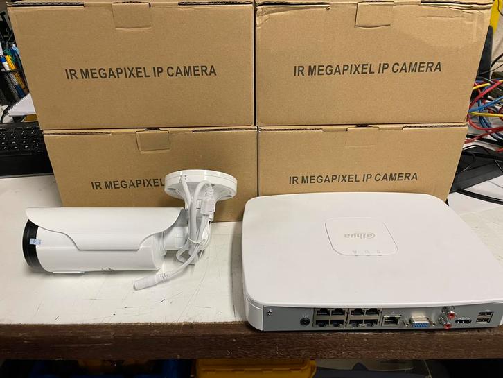 Compleet camerasysteem, Computers en Software, Routers en Modems, Zo goed als nieuw, Ophalen of Verzenden