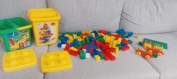 2 dozen met duplo beschikbaar voor biedingen