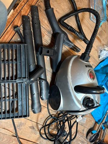 Stoomreiniger compleet beschikbaar voor biedingen