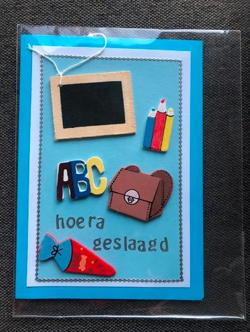 Nieuwe zelfgemaakte kaart Hoera Geslaagd beschikbaar voor biedingen