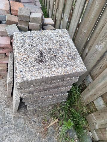 Gratis Grindtegels 50x50 beschikbaar voor biedingen