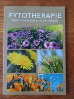 Fytotherapie - medicinale kruiden en plantengids, Ophalen of Verzenden, Gelezen, Kruiden en Alternatief