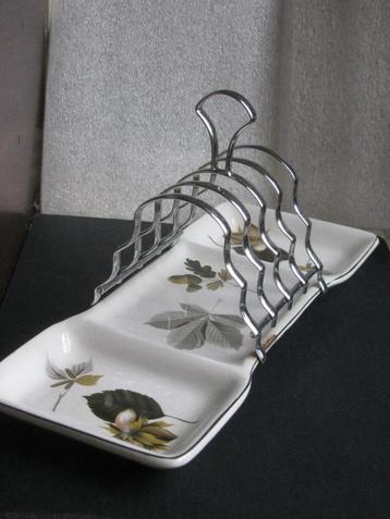 Vintage Toastrek met Schaal - Herfstblad / Eikenblad 26.5 cm beschikbaar voor biedingen