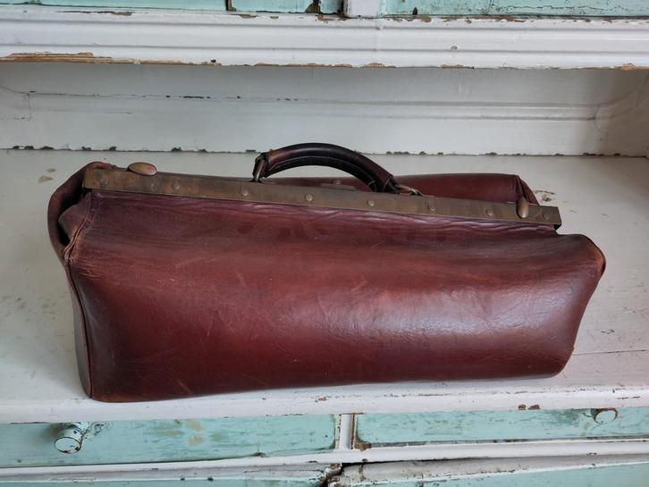 Authentieke Lederen Dokterstas - Generaties Oud!, Sieraden, Tassen en Uiterlijk, Tassen | Reistassen en Weekendtassen, Gebruikt