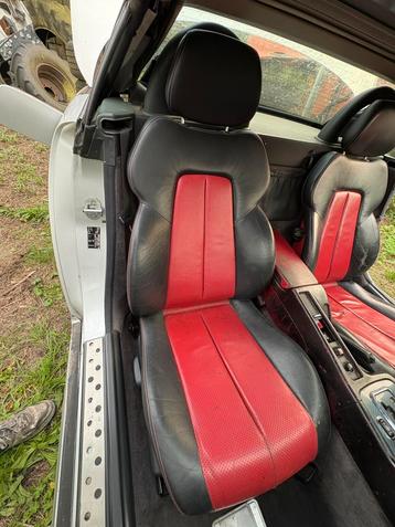 Stoel rechts Mercedes SLK R170 Rood zwart beschikbaar voor biedingen