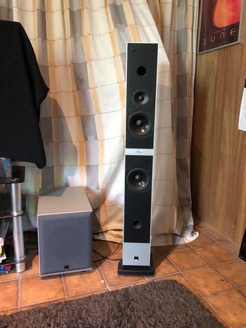 Dali subwoofer AW8 en Piano Noble