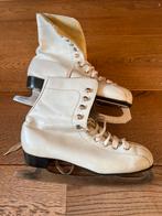Kunstschaatsen - Klassiek model ca. Maat 39, Sport en Fitness, Schaatsen, Ophalen, Gebruikt, Kunstschaatsen, Overige merken