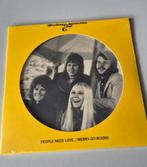 ABBA - People Need Love / Merry-Go-Round - Nieuw, 7 inch, Single, Ophalen of Verzenden, Pop
