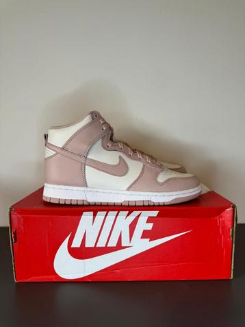 Nike dunk high ‘Pink oxford’ meerdere maten/ multiple sizes