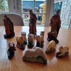 Kerststal, minimaal 60 jaar oud , gips, niet helemaal gaaf, Verzamelen, Beelden en Beeldjes, Ophalen, Gebruikt, Religie