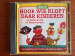 Bert en Ernie - Hoor wie klopt daar kinderen, Ophalen of Verzenden, Gebruikt, Sinterklaas