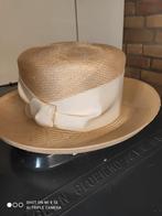 Leuke hoed in zeer goede staat. Gratis., Ophalen