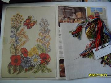 NIEUW Compleet Borduurpakket Bloemen v Bolletje. Heb ook DMC beschikbaar voor biedingen