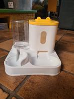 Automatische voederbak / drinkbak plastic, Dieren en Toebehoren, Ophalen of Verzenden, Automatisch, Zo goed als nieuw