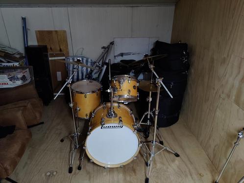Ludwig Element Birch drumstel met bekkens/hardware en tassen, Muziek en Instrumenten, Drumstellen en Slagwerk, Gebruikt, Ludwig