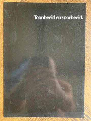 Nederlandse uitklap- folder Mercedes-Benz S-klasse W126 1985 beschikbaar voor biedingen