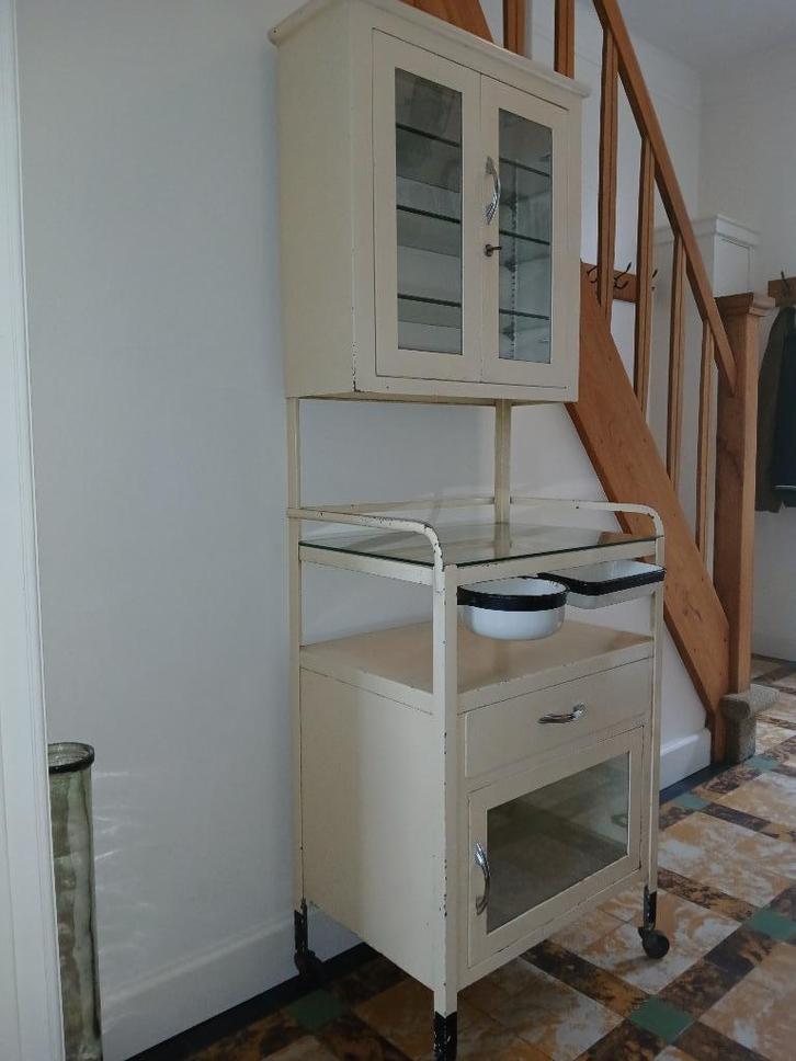 retro vintage metalen medische kast, Verzamelen, Retro, Huis en Inrichting, Ophalen