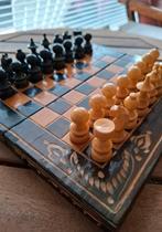Bijzondere set schaak en backgammon, Hobby en Vrije tijd, Gezelschapsspellen | Bordspellen, Een of twee spelers, Ophalen of Verzenden