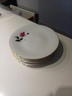 6 xVintage gebaksbordjes wit met roosje en goud randje, Huis en Inrichting, Keuken | Servies, Gebruikt, Ophalen of Verzenden, Bord(en)