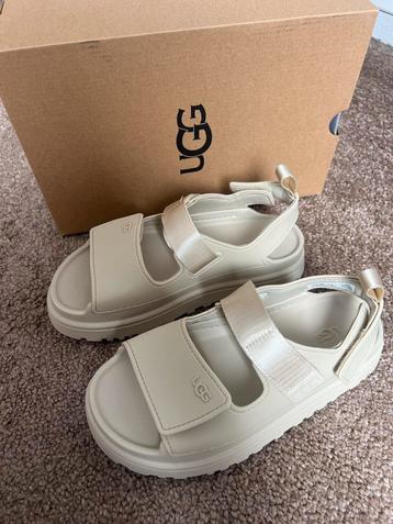 Nieuwe beige Ugg sandalen Goldenglow beschikbaar voor biedingen