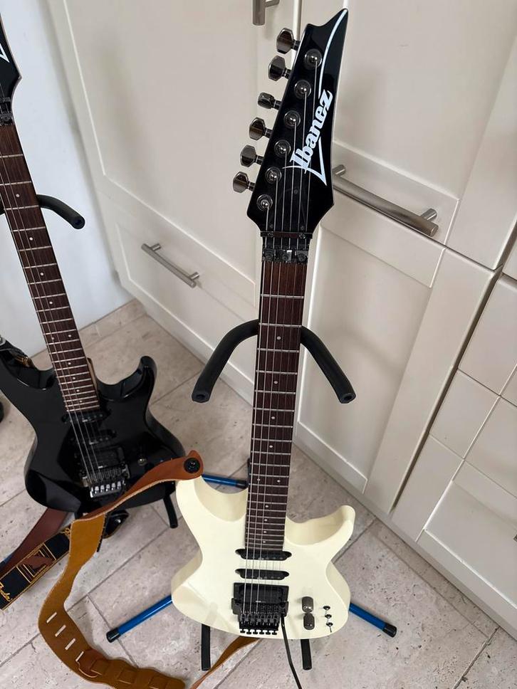 IBANEZ PRO540P BK (1987) ROADSTAR SATRIANI, Muziek en Instrumenten, Snaarinstrumenten | Gitaren | Elektrisch, Zo goed als nieuw