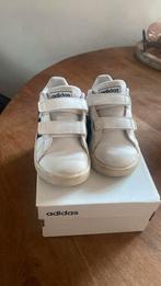 Adidas schoenen maat 22 wit/zwart, Ophalen, Zo goed als nieuw, Jongetje of Meisje
