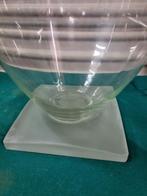 Vaas groot op voet glas, Ophalen of Verzenden, 'T Olde Gre-j, Info@toldegrej.nl, Endepoelstraat 20f Didam