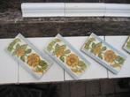 30 stuks antieke wandtegels met bloem en grijsblauwe bies, Ophalen