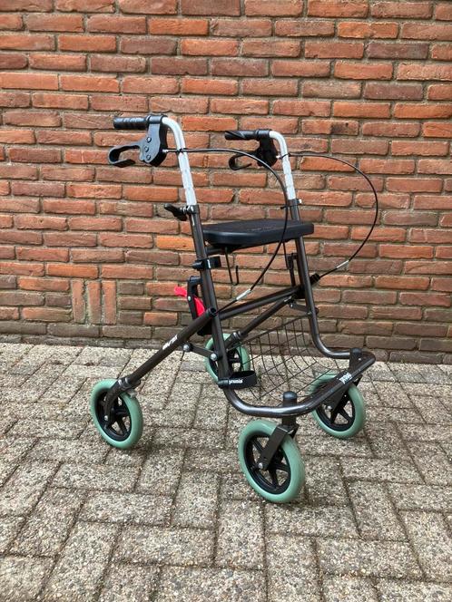 Premis Provo Lichtgewicht onder de zwaargewichten, Diversen, Rollators, Zo goed als nieuw, Lichtgewicht, Opvouwbaar, Ophalen of Verzenden