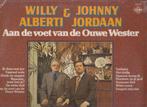 LP - Willy Alberti en Johnny Jordaan - Aan de voet van de Ou, Cd's en Dvd's, Vinyl | Nederlandstalig, Verzenden, Zo goed als nieuw