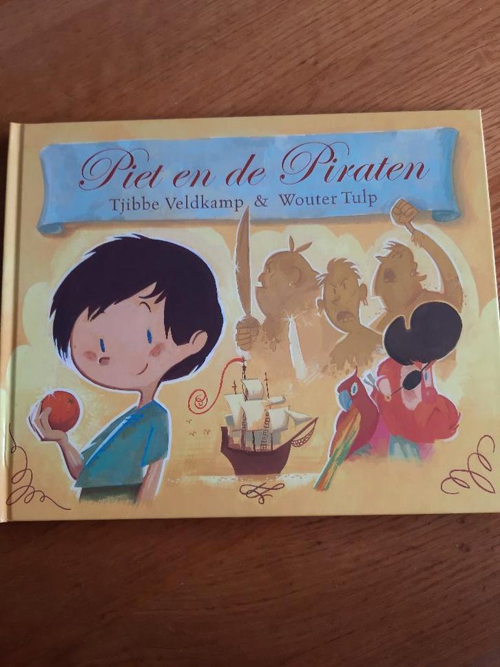 Sinterklaasboek "Piet en de Piraten" van Tjibbe Veldkamp, Diversen, Sinterklaas, Nieuw, Ophalen of Verzenden