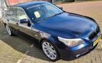 BMW 5-Serie 4.8 I 550 AUT 2006 Blauw, Auto's, BMW, Origineel Nederlands, Te koop, 5 stoelen, Benzine