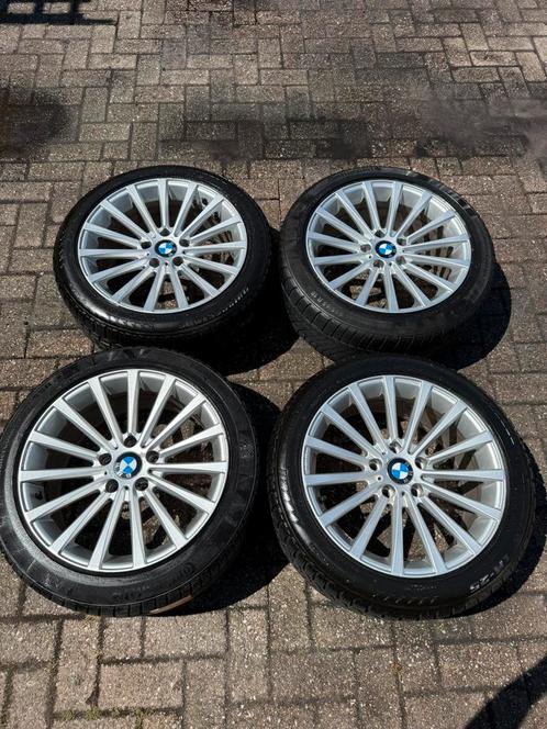Bmw 245/45 R18 banden en velgen, afkomstig van een BMW 530i, Auto-onderdelen, Banden en Velgen, Band(en), All Season, 18 inch