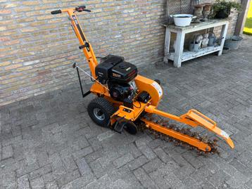 Sleuvenfrees te huur. beschikbaar voor biedingen