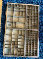 Antieke originele letterbak van Lettergieterij Amsterdam, Huis en Inrichting, Woonaccessoires | Wanddecoraties, Ophalen, Gebruikt