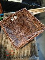Vierkante rieten mand, Mand, Vierkant, Ophalen of Verzenden, Zo goed als nieuw
