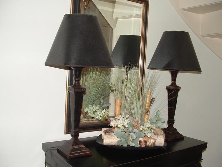 Gorinchem! 2x Lamp, tafellamp metalen zuil (voet) + kap, Huis en Inrichting, Lampen | Tafellampen, Zo goed als nieuw, 75 cm of meer